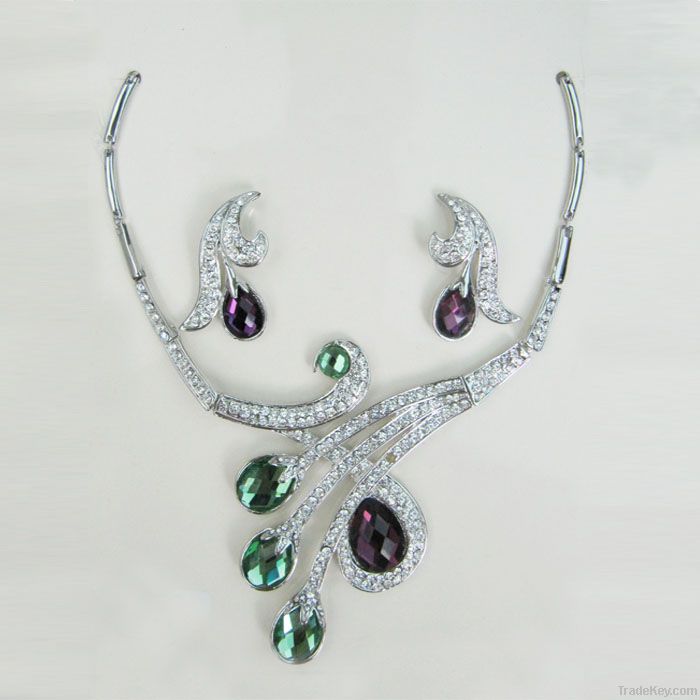 Fashion crystal jewelry set