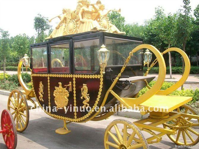 Gloden wedding horse carriage