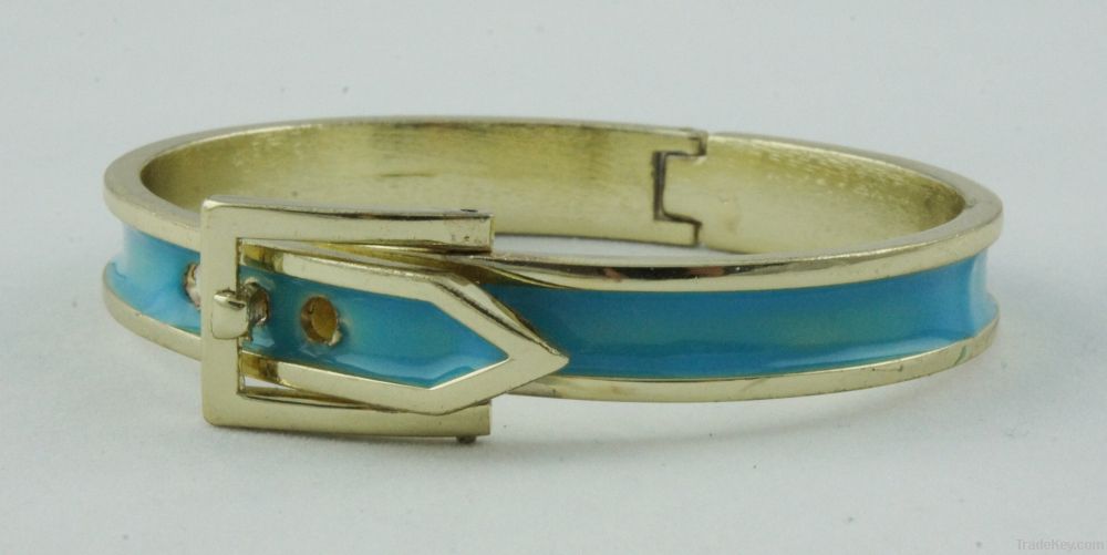 2012 fashion unique design bangle