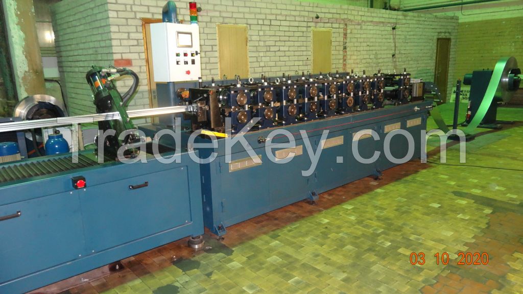 Roll forming machine CD; UD; CW; UW; UA. 