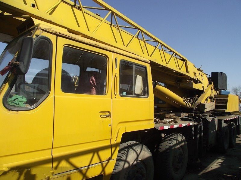 Used  Tadano  TG-500E  Truck  Crane 