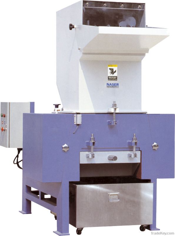 Plastic crusher