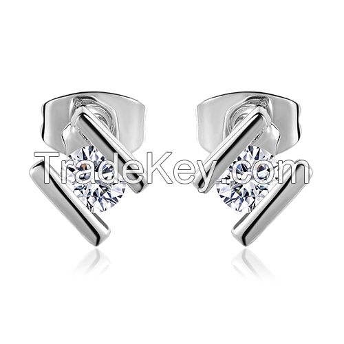 Simple H CZ Stud Earrings