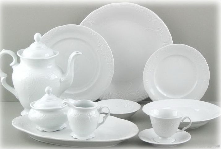 White Porcelain Dinnerware Set / Tableware Set