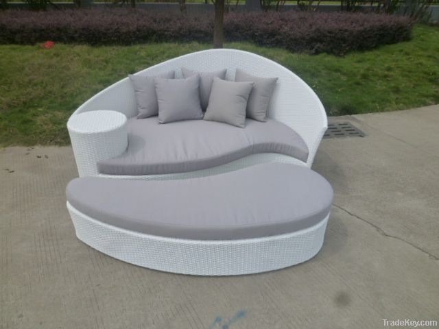 Patio Wicker Furniture Lounger