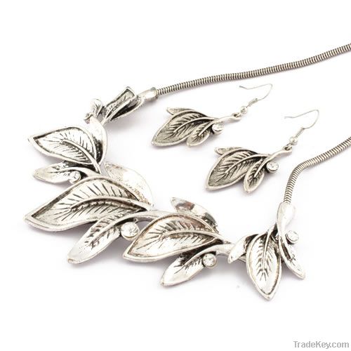 Jewelry Set Leaf