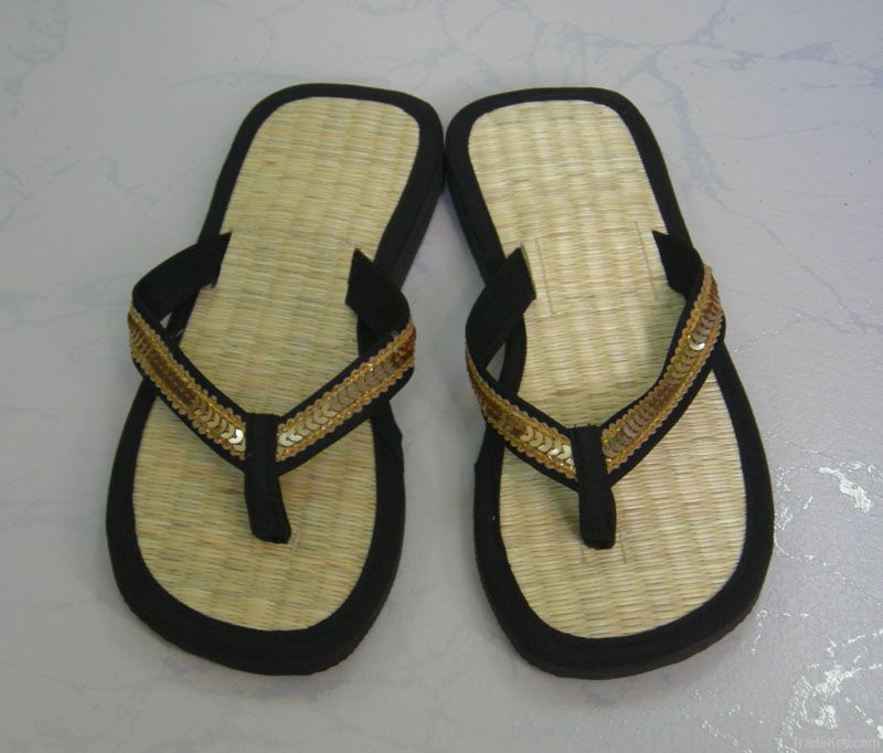 Cinnamon slippers