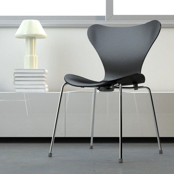 Arne Jacobsen Series 7 Chair