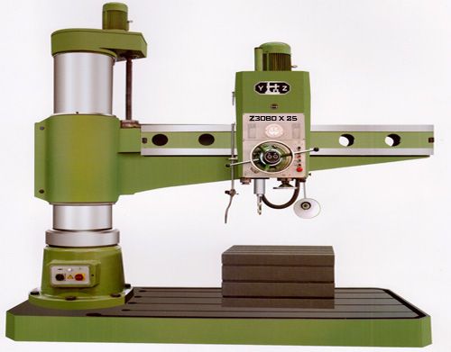 Radial drilling machine