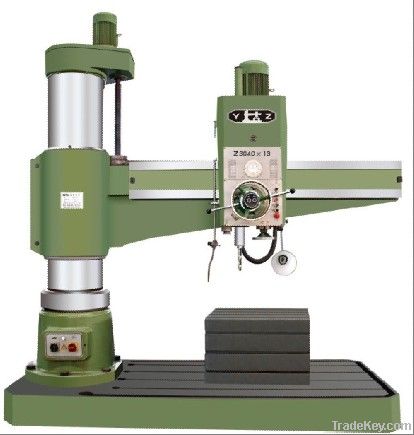 Radial drilling machine