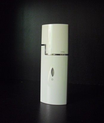 China Manufacturer Battery Powered Cosmetic Facial Sprayer Cool-802