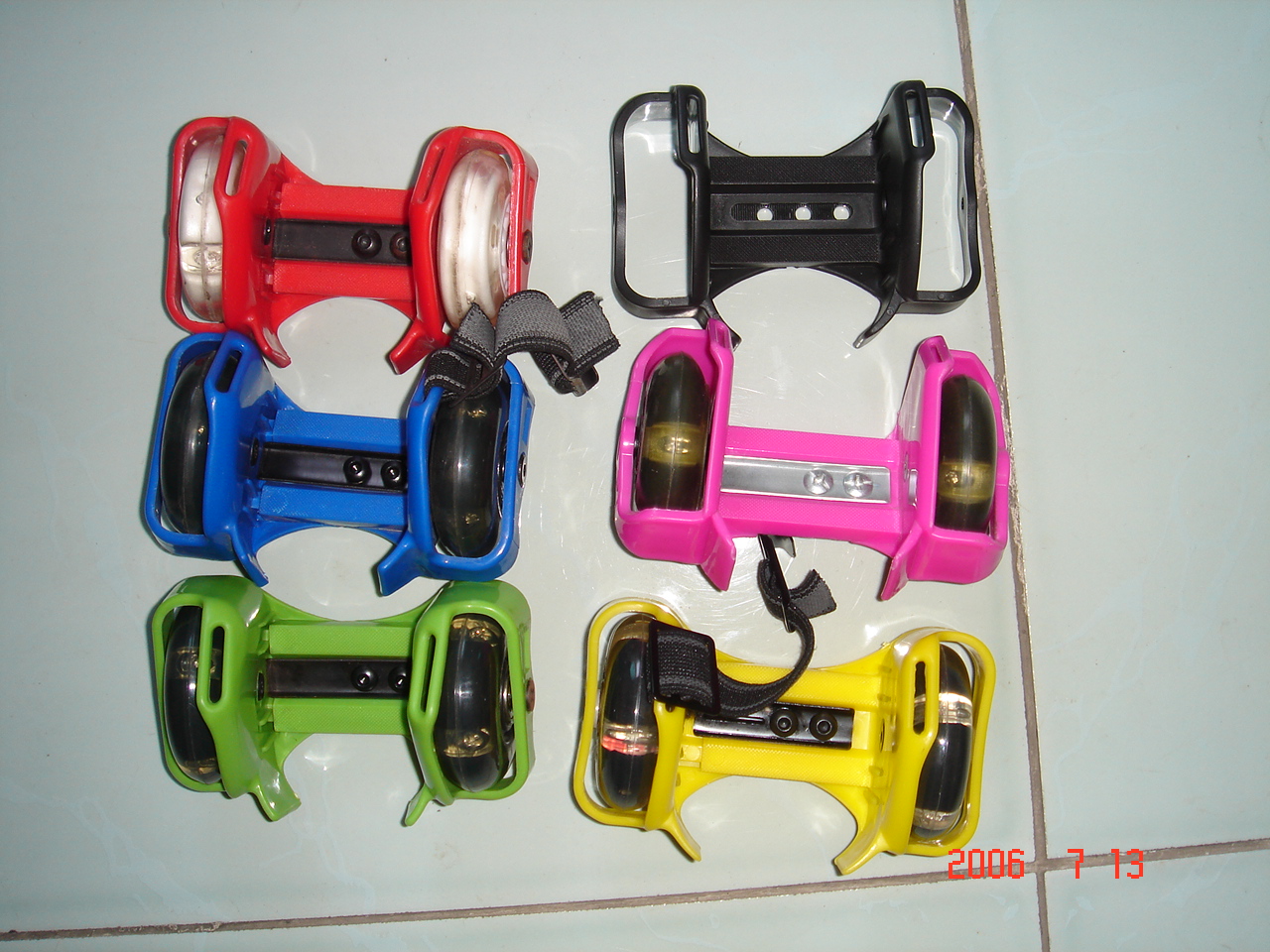 flashing Rollers ,gliders,skate rollers,flashing gliders,Pulley