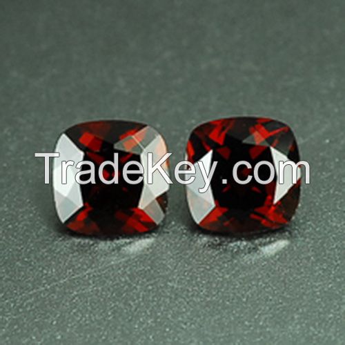 Natural Gemstone Garnet cutting