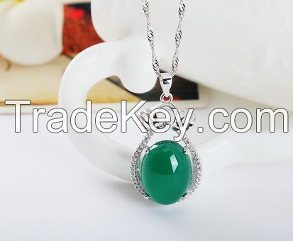Delicate Onyx pendant with AAA CZ Side Stone for Women Nacklaces