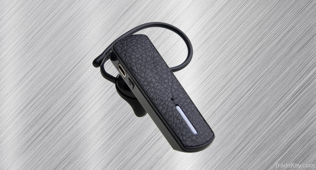 Noise cancelling bluetooth headset