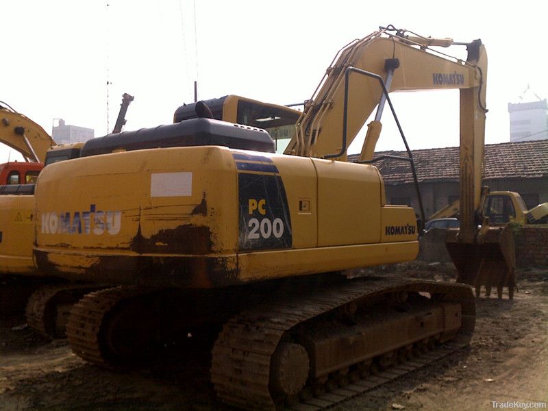 used Komatsu PC200-8 excavator