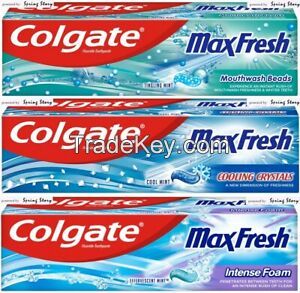 Colgate MaxFresh Toothpaste/Teeth Whitening
