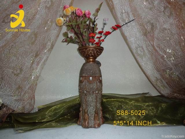 Unique polyresin Chinese knot shaped art vase