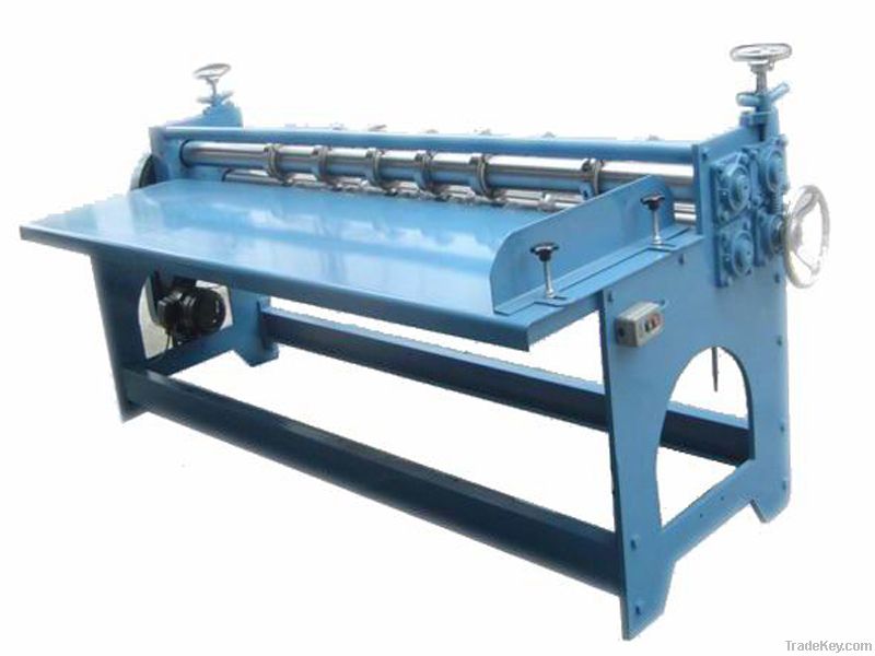 Slitting machine for corrugated paperboards