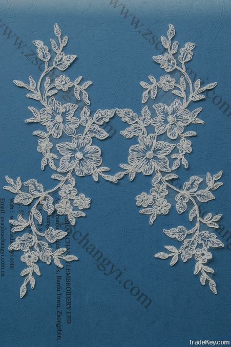 novel design ivory applique lace