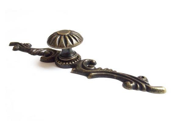 retro door handles, retro cabinet handles, retro wardrobe handles