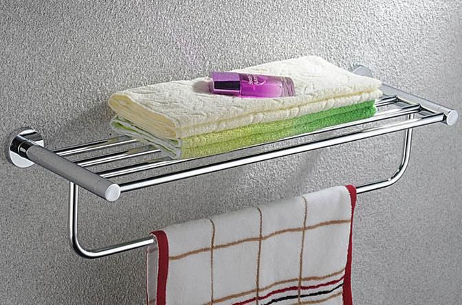 Bathroom towel shelf