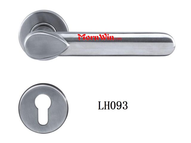 Stainless steel fire resistant door handles and locks