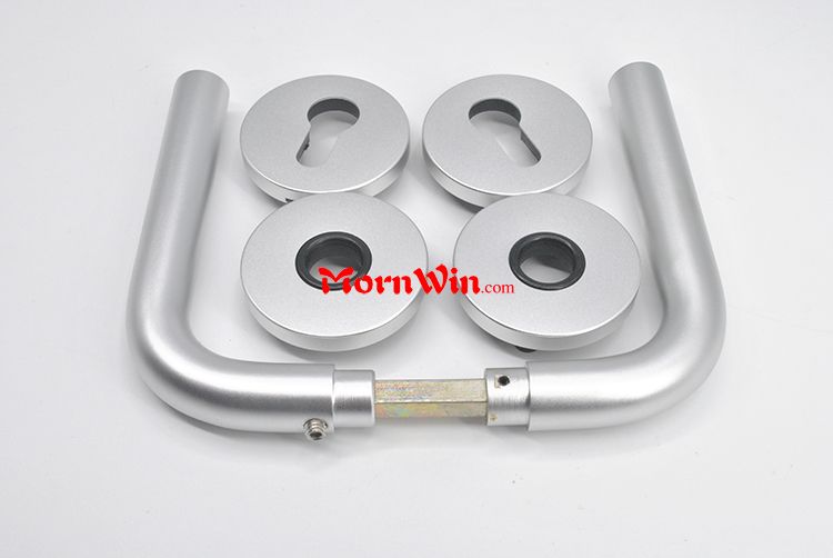 Hot Sale Double Sizes Aluminium Lever Door Handle/Aluminium door accessories