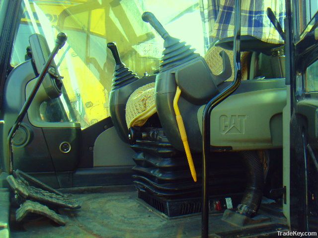 used CAT 320D excavator