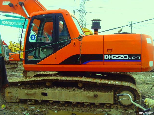 sell used Doosan DH220LC-7 Excavator