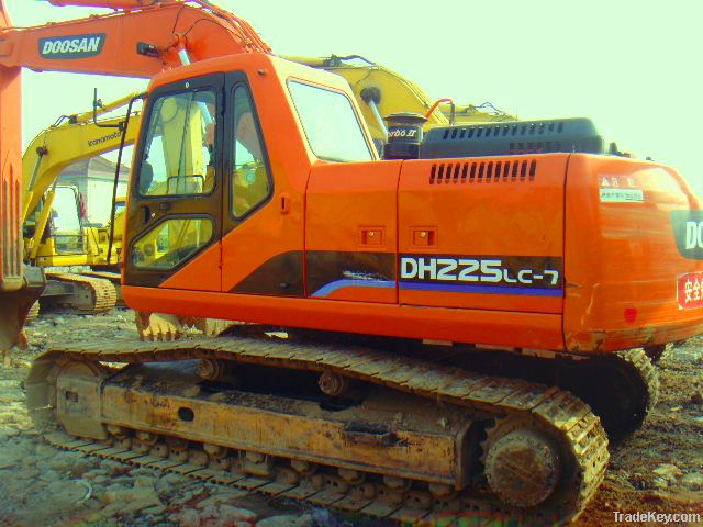 Used Doosan Excavators (DH225LC-7)