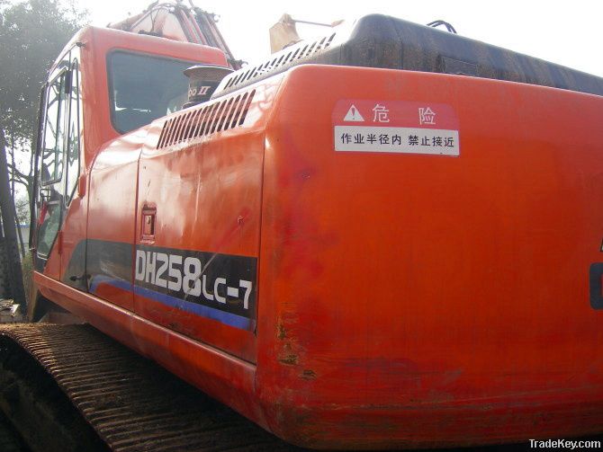 sell used Doosan DH258LC-7 Excavator