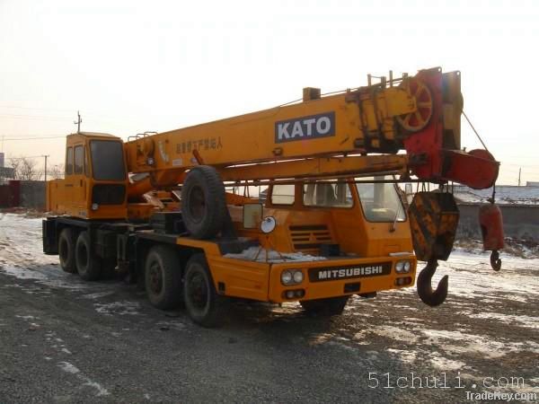 Sell Used KATO NK-300E Truck Crane