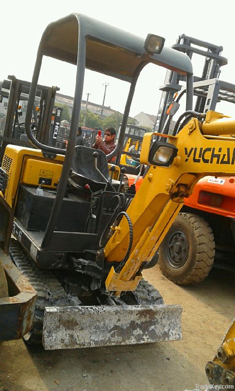 used YUCHAI YC13-6 excavator