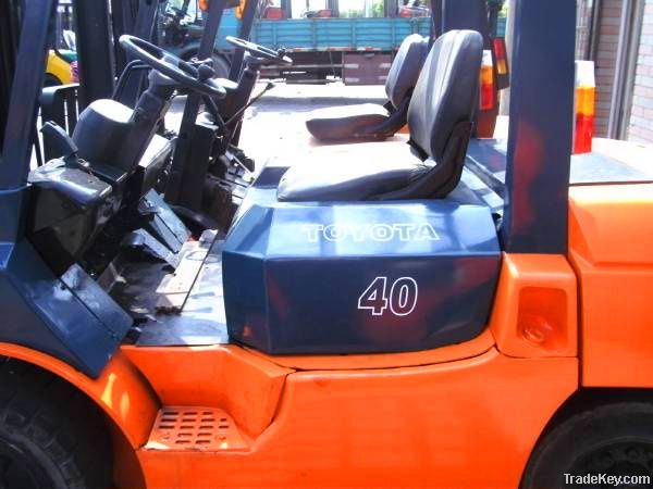 Used TOYOTA FD40 Forklift