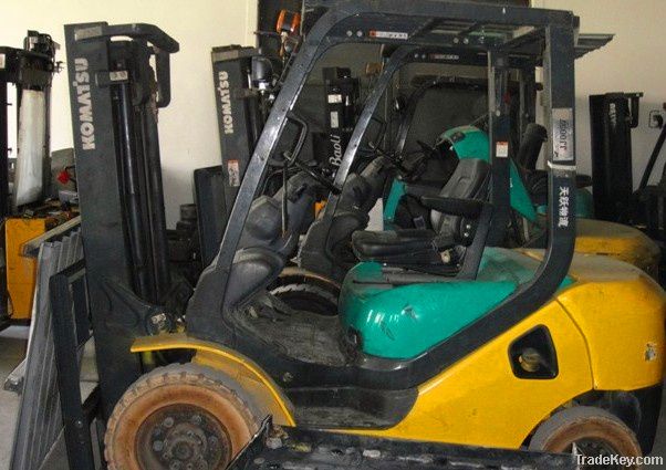 Used KOMATSU FD20T-14 Forklift