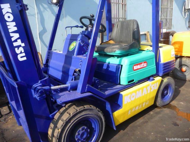 Used KOMATSU FD25T-17 Forklift