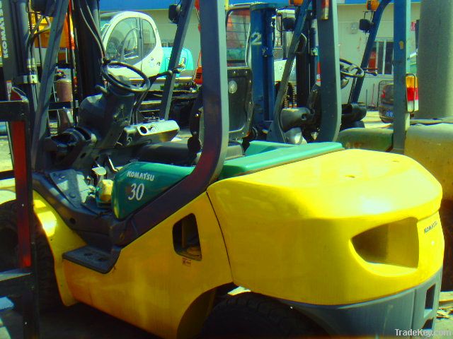 Used KOMATSU FD30-17 Forklift