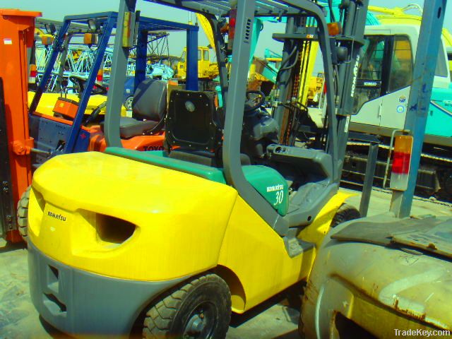 Used KOMATSU FD30-17 Forklift