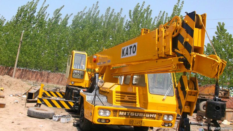 Used KATO NK-250E Truck Crane