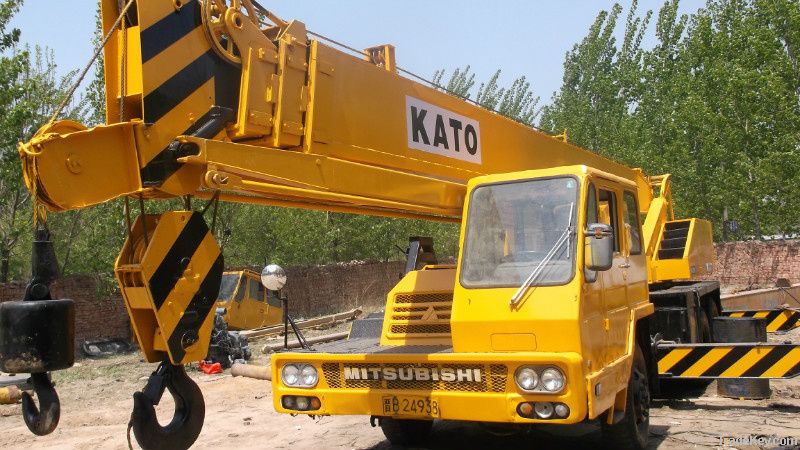 Used KATO NK-250E Truck Crane