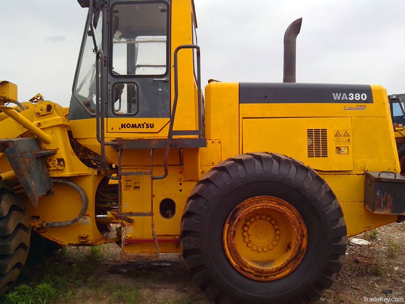 Used KOMATSU Wheel loader (WA380-3)