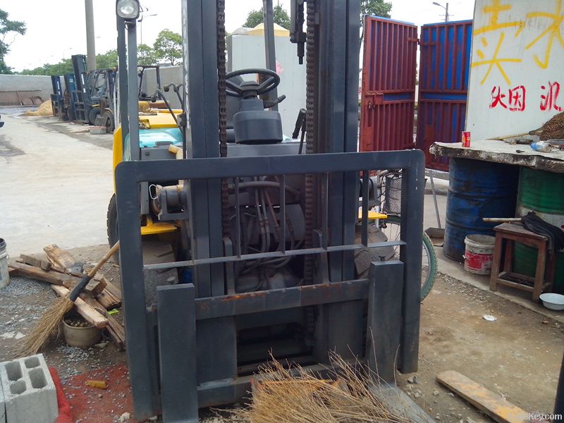 Used KOMATSU 50 forklift