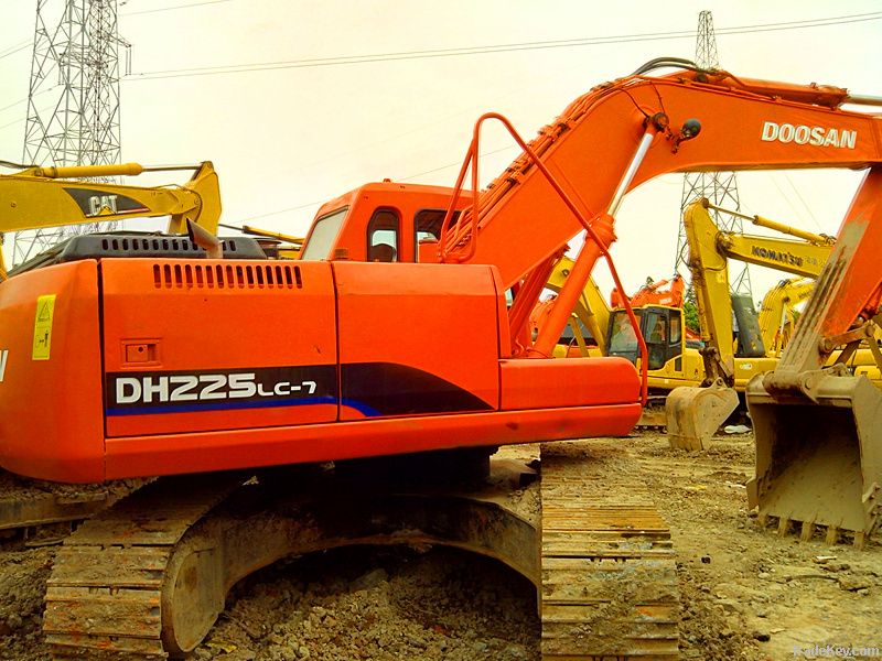 Used DOOSAN DH225LC-7 Excavator