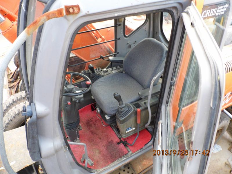 Used HITACHI ZX160W Wheel excavator