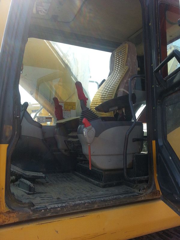 Used KOMATSU PC200-7 Excavator sale original japan Used KOMATSU Excavator PC200-7