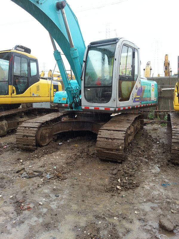 Used KOBELCO SK200-6 Excavator sale japan