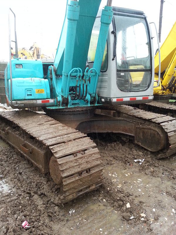 Used KOBELCO SK200-6 Excavator sale japan