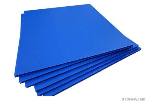 Corrugated plastic sheet