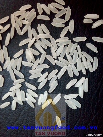 Vietnamese long grain white rice 5% broken